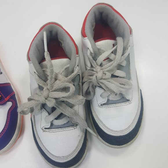 Air Jordan 1 and jordan 3 size 9c - Picture 7 of 13